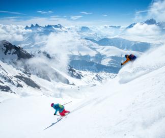 Stredisko Alpe d'Huez (© Laurent Salino - Alpe d'Huez Tourisme) - Lyžovačky v Alpách, Formula F1, Dovolenka na lodi a plavby, www.hitka.sk