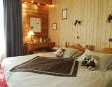 Izba (© Hotel Le Sherpa) - Lyžovačky v Alpách, www.hitka.sk