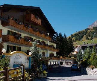(© Hotel Evaldo - Arabba) - Lyžovačky v Alpách, www.hitka.sk