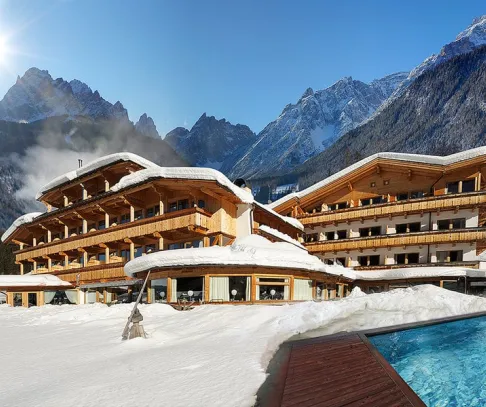 Hotel Berghotel (© Berghotel) Dovolenka na lodi a plavby, Lyžovačky v Alpách, Formula F1, www.hitka.sk