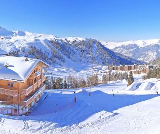 Rezidencia Les Balcons de Belle Plagne (© Les Balcons) Lyžovačky v Alpách, Dovolenka na lodi a plavby, Formula F1, www.hitka.sk