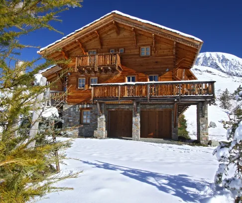 Chalet Mélusine (© Odalys Vacances) Lyžovačky v Alpách, Dovolenka na lodi a plavby, Formula F1, www.hitka.sk