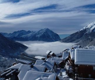 Vaujany (© Office du tourisme Vaujany) Dovolenka na lodi a plavby, Lyžovačky v Alpách, Formula F1, www.hitka.sk