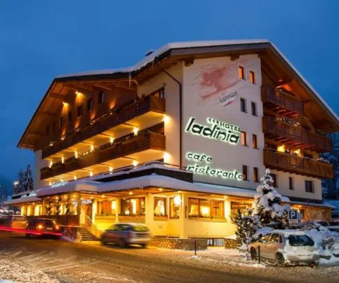 (© Hotel LADINIA) - Lyžovačky v Alpách, Formula F1, Dovolenka na lodi a plavby, www.hitka.sk