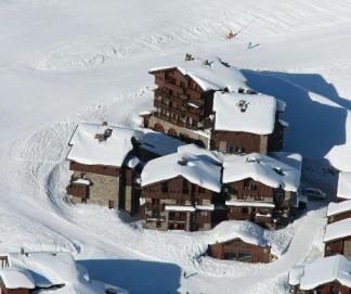 Hotel Les Suites du Montana **** (© Village Montana) - Lyžovanie v Alpách, www.hitka.sk 