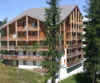 Rezidencia Ecrin des Neiges (© Guiltour) - Lyžovačky v Alpách, www.hitka.sk