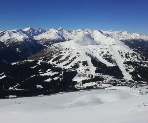  Lyžovačky v Alpách, www.hitka.sk 