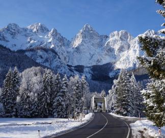 (© Hit Alpinea) -  Lyžovačky v Alpách, www.hitka.sk