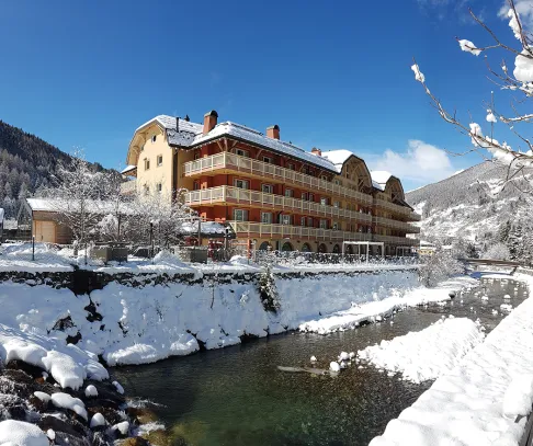 Ponte di Legno - Passo Tonale (© Residence Club Ponte di Legno) -  Lyžovačky v Alpách, www.hitka.sk