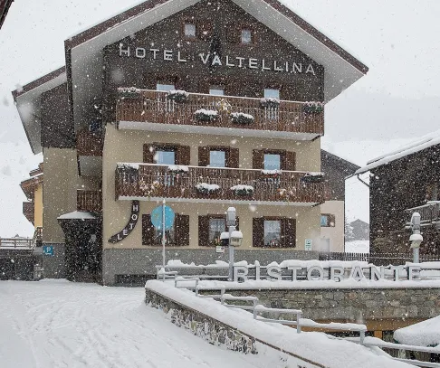 Livigno (© Agenzia Living) -  Lyžovačky v Alpách, www.hitka.sk