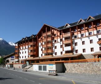 Pohľad na rezidenciu (© Serre Chevalier Réservation) - Lyžovanie v Alpách, www.hitka.sk 
