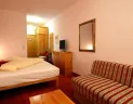 Dvojposteľová izba Komfort v hoteli Marcius (© Hotel Marcius) Lyžovačky v Alpách, Dovolenka na lodi a plavby, Formula F1, www.hitka.sk