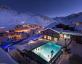 Bazén pri hoteli Village Montana (© Les Etincelles) Dovolenka na lodi a plavby, Lyžovačky v Alpách, Formula F1, www.hitka.sk