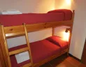 Poschodová posteľ v apartmáne