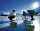 Curling, viac než 100-ročná tradícia vedľa hotela Kulm  (© swiss-image.ch, Christian Perret) - Lyžovačky v Alpách, www.hitka.sk