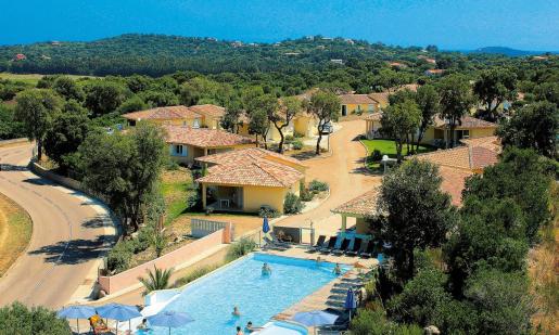 Rezidencia San Martinu na Korzike (© Odalys Vacances) Dovolenka na lodi a plavby, Lyžovačky v Alpách, Formula F1, www.hitka.sk