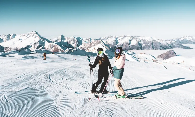 Stredisko Les 2 Alpes (© LukaLeroy) Lyžovačky v Alpách, Dovolenka na lodi a plavby, Formula F1, www.hitka.sk