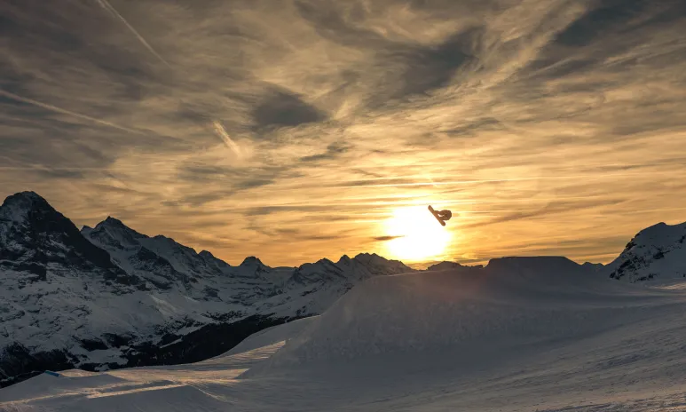 Snowpark Grindelwald-First (© Jungfraubahnen 2019) - Lyžovačky v Alpách, Formula F1, Dovolenka na lodi a plavby, www.hitka.sk