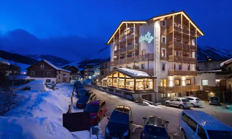 Hotel Lanz, Livigno (© Agenzia Living) -  Lyžovačky v Alpách, www.hitka.sk
