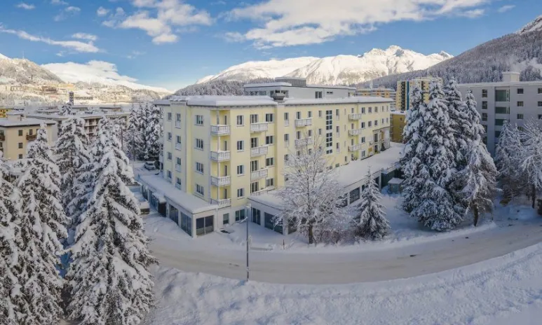 Hotel Laudinella (© Laudinella Hotel Group) Lyžovačky v Alpách, Dovolenka na lodi a plavby, Formula F1, www.hitka.sk