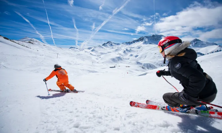(© Risoul - LaBellemontagne) Dovolenka na lodi a plavby, Lyžovačky v Alpách, Formula F1, www.hitka.sk