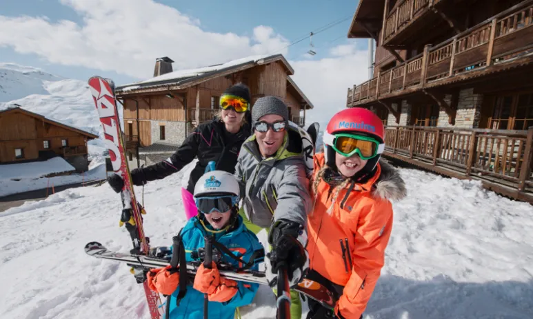 (© OT Les Menuires / St Martin - D.André S.Molesti) - Lyžovačky v Alpách, www.hitka.sk