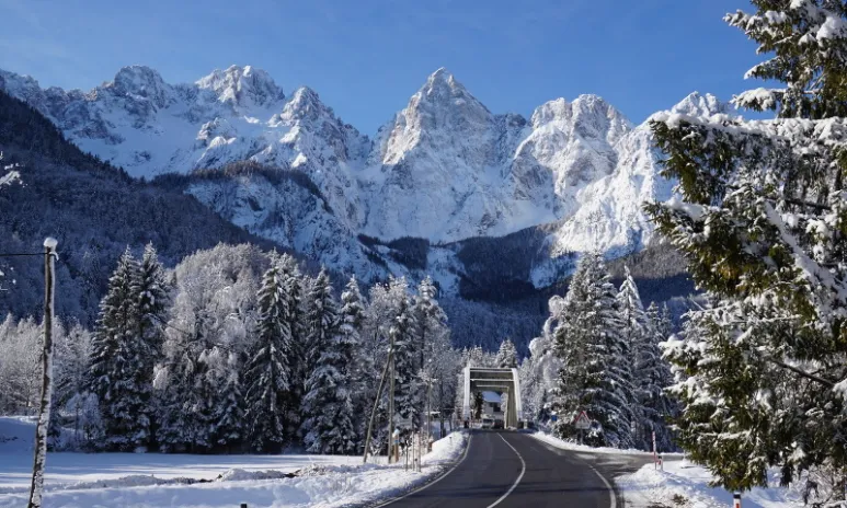 (© Hit Alpinea) -  Lyžovačky v Alpách, www.hitka.sk