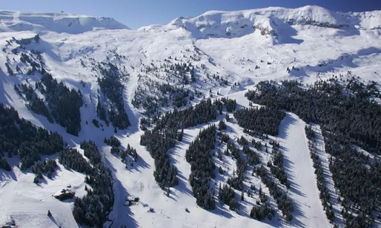 (© JL Rigaux) - Lyžovačky v Alpách, www.hitka.sk 