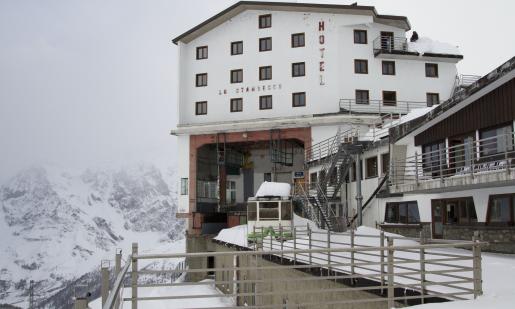 Cervinia - Hotel Lo Stambecco (© Lo Stambecco) - Lyžovačky v Alpách, www.hitka.sk