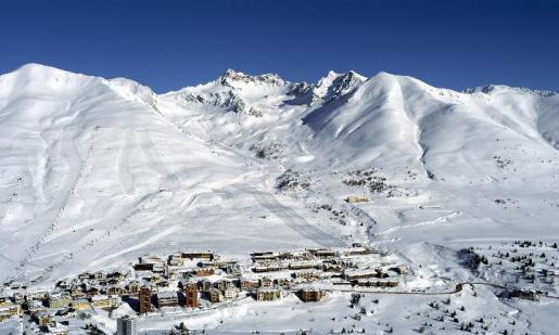 (© Ski Adamello TO) - Lyžovačky v Alpách, www.hitka.sk 