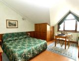 Dvojposteľová izba (© Hotel-Residence Cristallo - Bormio) - Lyžovačky v Alpách, www.hitka.sk