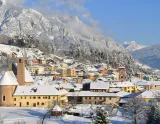 Cavalese vo Val di Fiemme (© VisitFiemme.it) Lyžovačky v Alpách, Dovolenka na lodi a plavby, Formula F1, www.hitka.sk