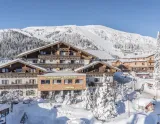 (©Hotel LÄRCHENHOF) - Lyžovačky v Alpách, www.hitka.sk
