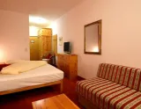 Dvojposteľová izba Komfort v hoteli Marcius (© Hotel Marcius) Lyžovačky v Alpách, Dovolenka na lodi a plavby, Formula F1, www.hitka.sk