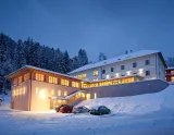 Hotel JUFA Altaussee (© JUFA Hotels Sportalpen) Lyžovačky v Alpách, Dovolenka na lodi a plavby, Formula F1, www.hitka.sk