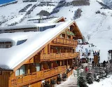 Hotel Les Melezes, Les 2 Alpes (© Hotel Les Melezes) Lyžovačky v Alpách, Dovolenka na lodi a plavby, Formula F1, www.hitka.sk