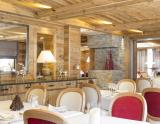 Reštaurácia v hoteli Les Melezes, Les 2 Alpes (© Hotel Les Melezes) Lyžovačky v Alpách, Dovolenka na lodi a plavby, Formula F1, www.hitka.sk