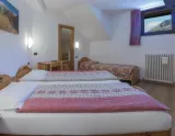 3* izby (© Alpen Village Hotel) - Lyžovačky v Alpách, Formula F1, Dovolenka na lodi a plavby, www.hitka.sk