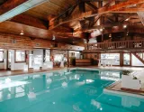 Bazén v Dolomia Spa (© Dolomia Spa) Dovolenka na lodi a plavby, Lyžovačky v Alpách, Formula F1, www.hitka.sk