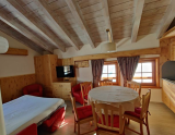 Chalet Galli, Livigno (© Agenzia Living) -  Lyžovačky v Alpách, www.hitka.sk