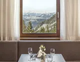 Hotel Sonnenalpe (© Falkensteiner Hotels & Residences  OR  © Falkensteiner Hotel Sonnenalpe) Lyžovačky v Alpách, Dovolenka na lodi a plavby, Formula F1, www.hitka.sk