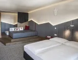 Hotel Sonnenalpe (© Falkensteiner Hotels & Residences  OR  © Falkensteiner Hotel Sonnenalpe) Lyžovačky v Alpách, Dovolenka na lodi a plavby, Formula F1, www.hitka.sk
