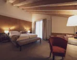 Hotel Waldhuus v Davose (© Davos Klosters Mountains) Lyžovačky v Alpách, Dovolenka na lodi a plavby, Formula F1, www.hitka.sk
