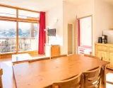 Apartmán 2P6, rezidencia Hameau de Valloire (© Vacanceole) Lyžovačky v Alpách, Dovolenka na lodi a plavby, Formula F1, www.hitka.sk