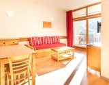 Apartmán 2P6, rezidencia Hameau de Valloire (© Vacanceole) Lyžovačky v Alpách, Dovolenka na lodi a plavby, Formula F1, www.hitka.sk