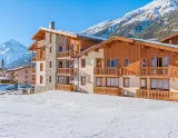 Rezidencia Les Balcons de Val Cenis Village (© Les Balcons) Lyžovačky v Alpách, Dovolenka na lodi a plavby, Formula F1, www.hitka.sk