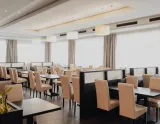 Hotel Relax Resort (© BDPSTGROUP) Dovolenka na lodi a plavby, Lyžovačky v Alpách, Formula F1, www.hitka.sk