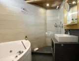 Hotel Les 3 Vallées 4* (© Hotel Les 3 Vallées) Lyžovačky v Alpách, Dovolenka na lodi a plavby, Formula F1, www.hitka.sk