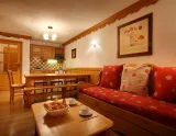 Rezidencia Chalet des Neiges, byt 3P4-6 (© Chalet des Neiges) Dovolenka na lodi a plavby, Lyžovačky v Alpách, Formula F1, www.hitka.sk