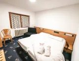 Izba s manželskou posteľou